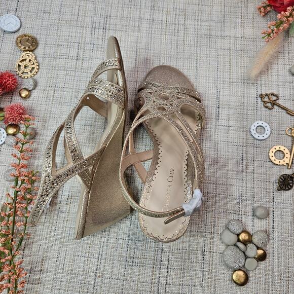 Charter Club Kelsah Wedge Sandals Gold‎ Size 6 - Picture 6 of 11